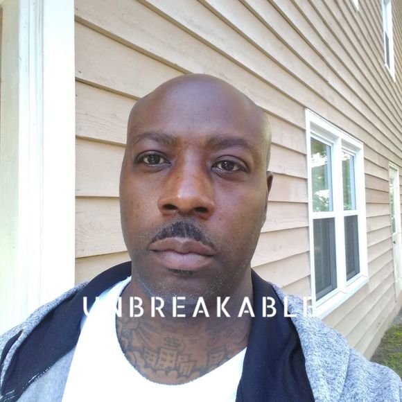 Meet your Posher, Demetrisjones - Picture 1 of 1